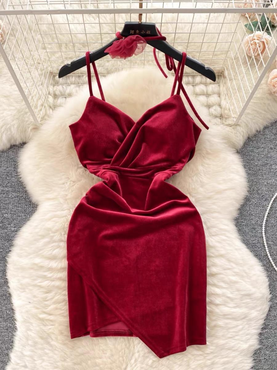 Demi mini velvet gown CBC224