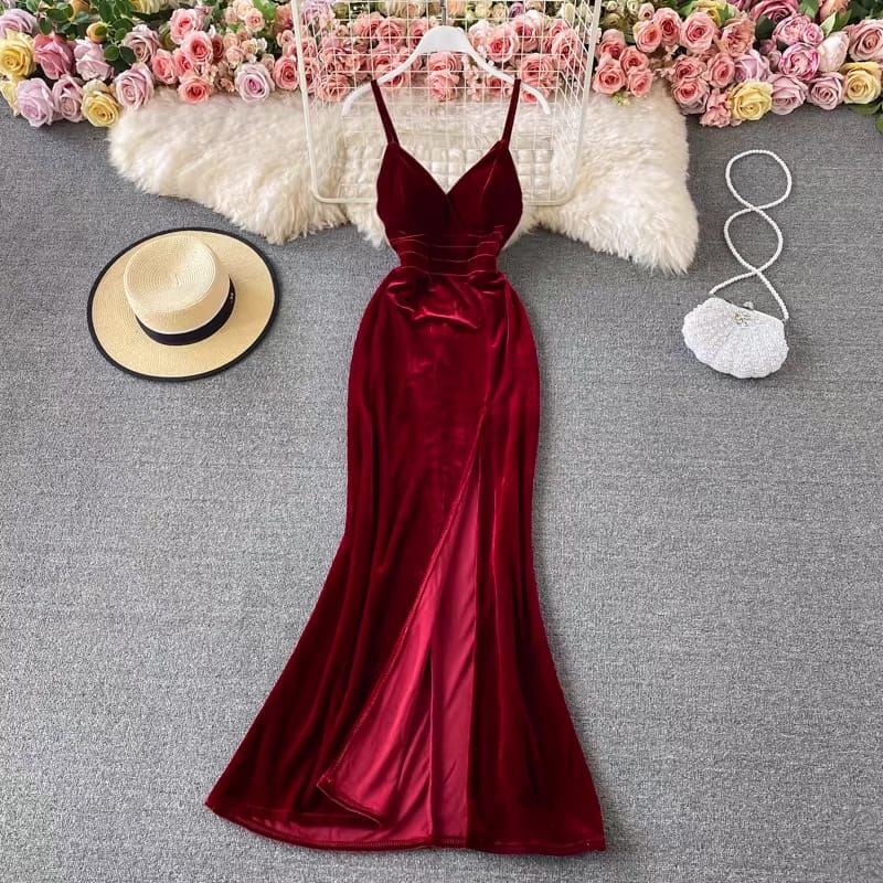 Half past midnight gown CBC63
