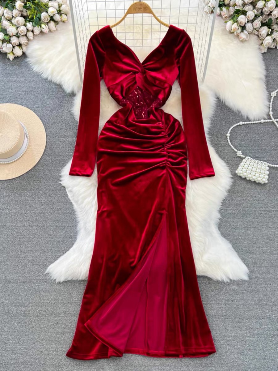 Slay my way velvet dress EVD107