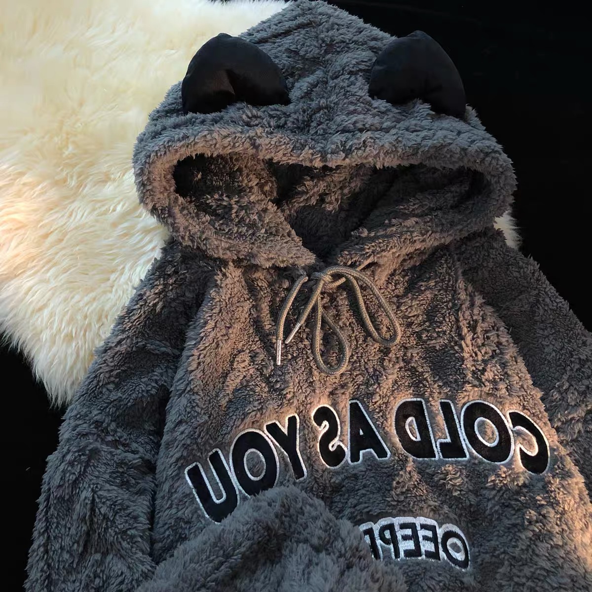 Under control wooly hoodie SSZZ340 image