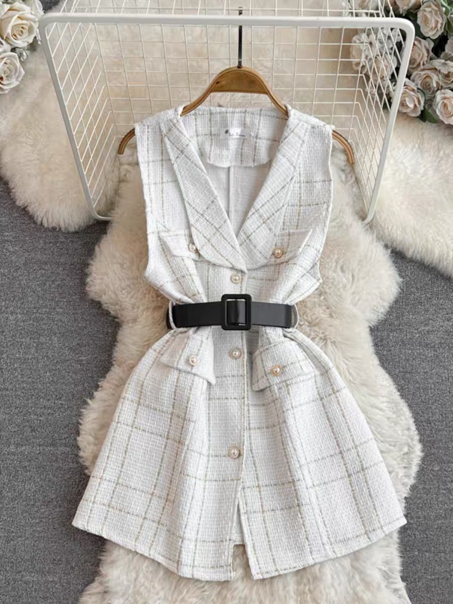 Padded landing coat & belt COA121 image