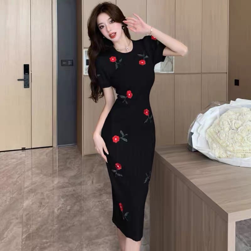 Living lavish roses gown KBC50 image