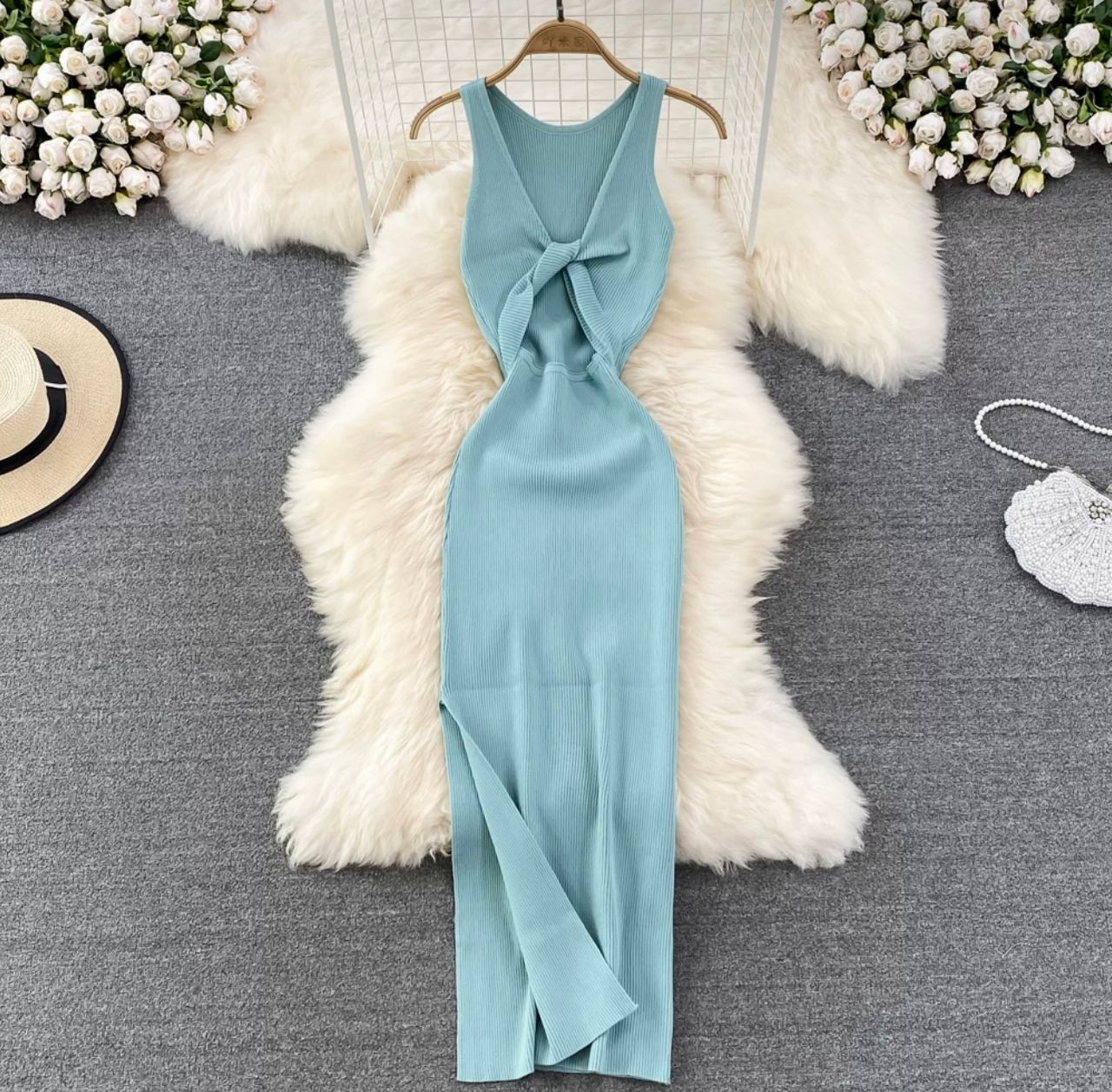 Heart eyes caged knit gown CBC58 image