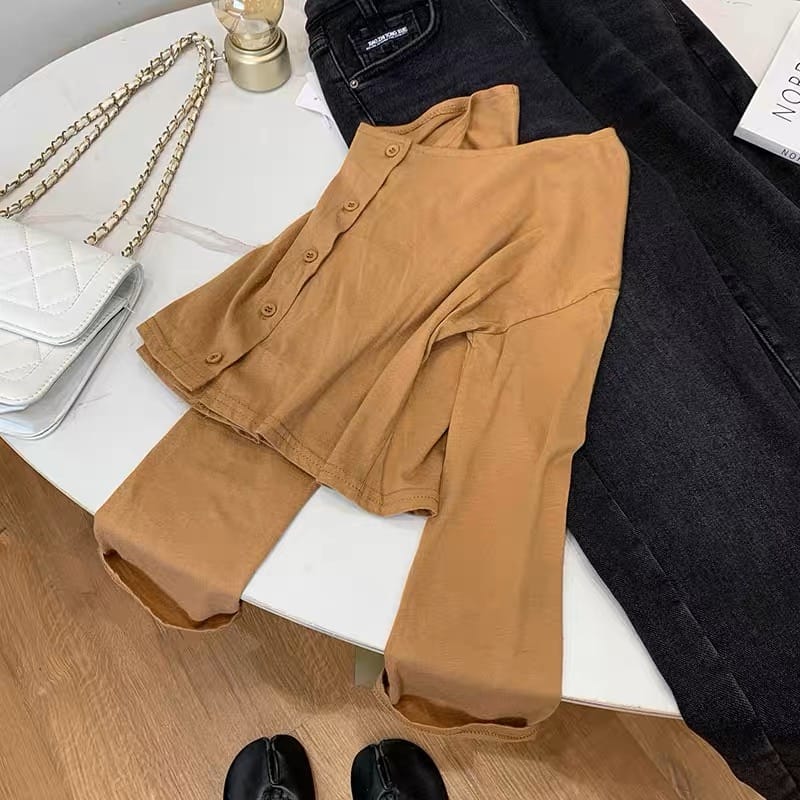 Everyday casual top image