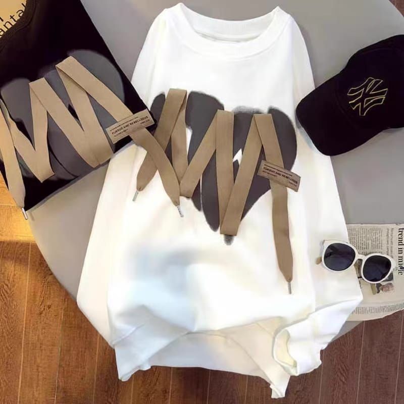 Pull my strings sweatshirt SSZZ475 image