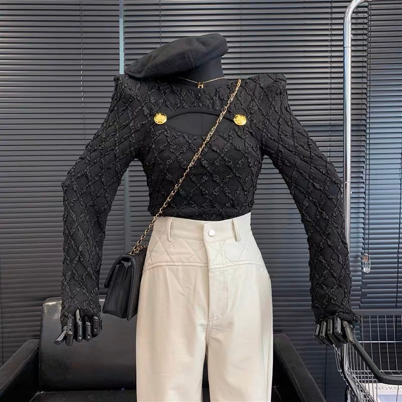 High class ruched top image