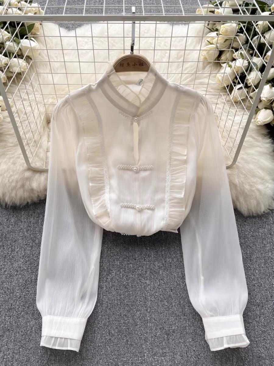 Into you flutter blouse BE180