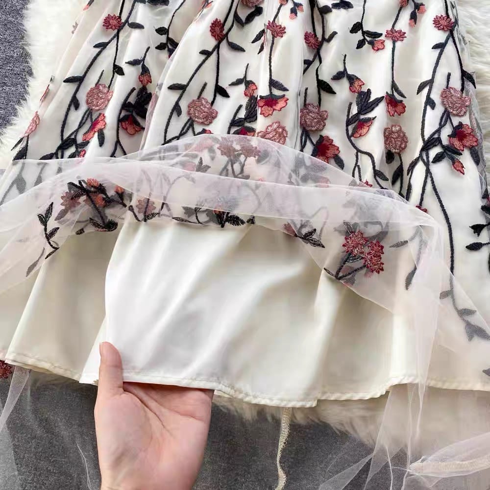 Kiandra roses dress FD237 image