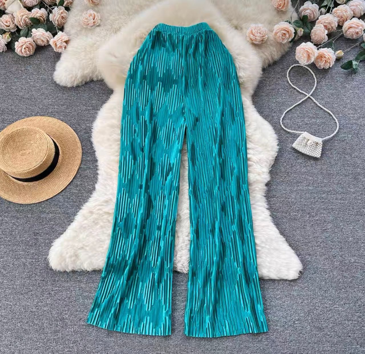 La representing trousers CP17 image