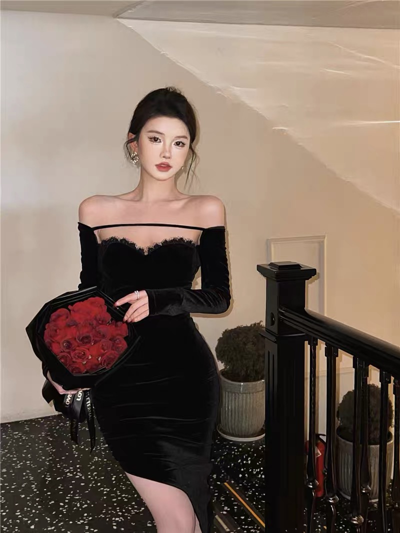 Center of attention velvet Dress CBC281