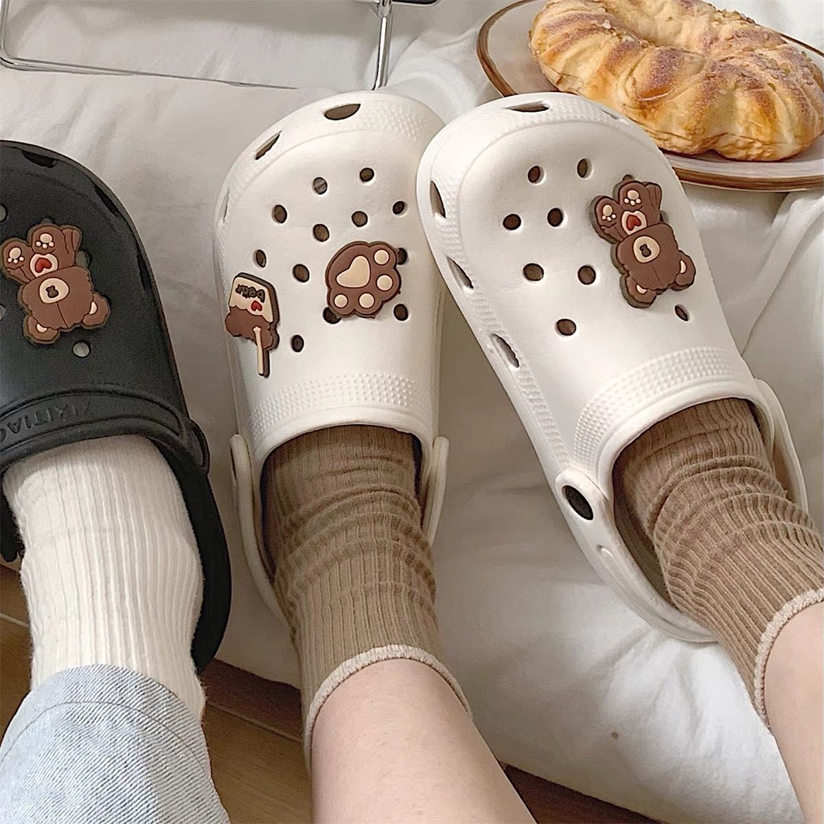 Last min trip crocs SNZZ311 image