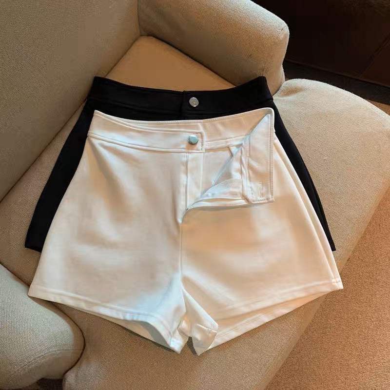 Queen domain shorts CP14 image