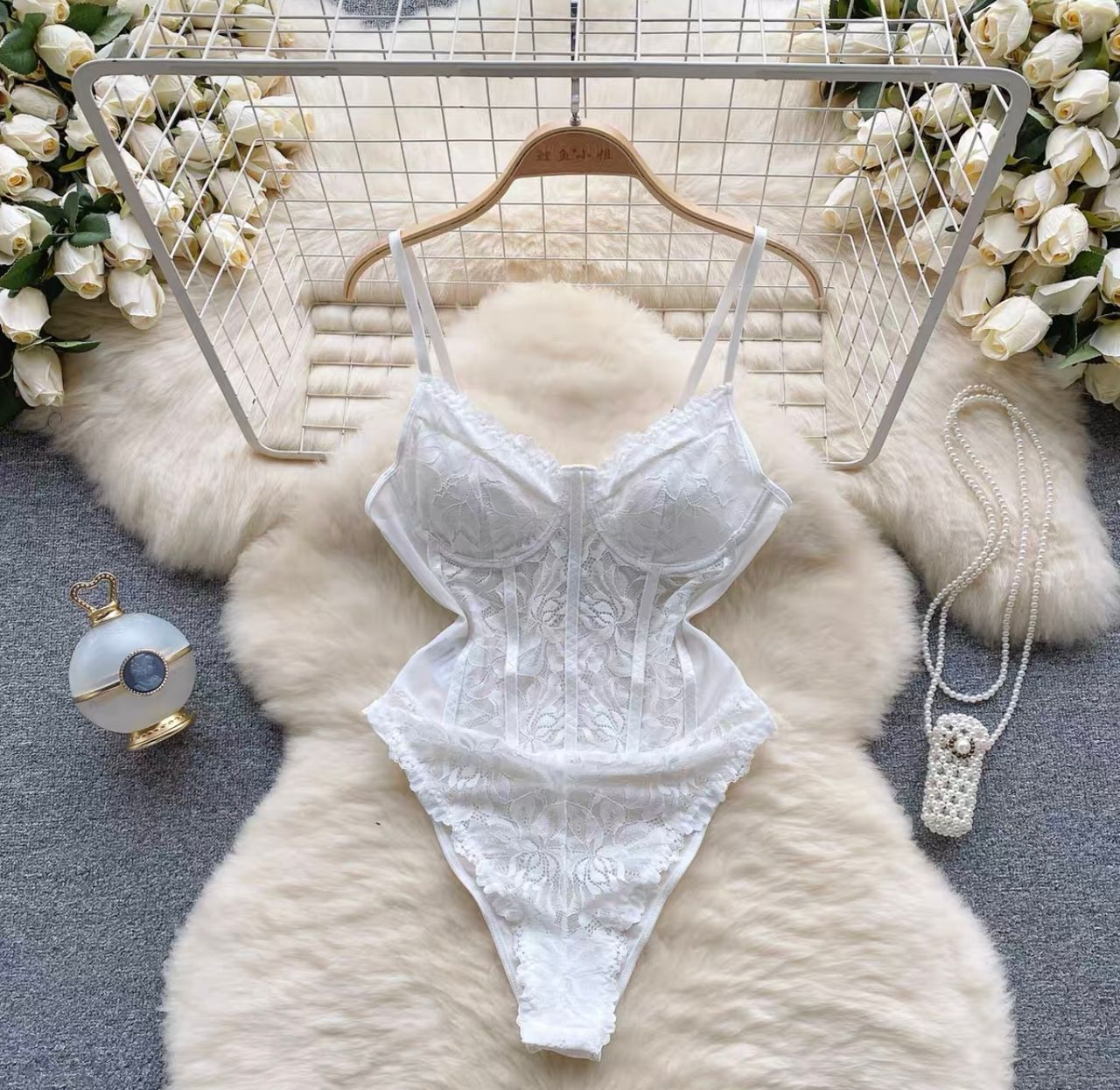 Never unnoticed lace bodysuit TZZ1550 image