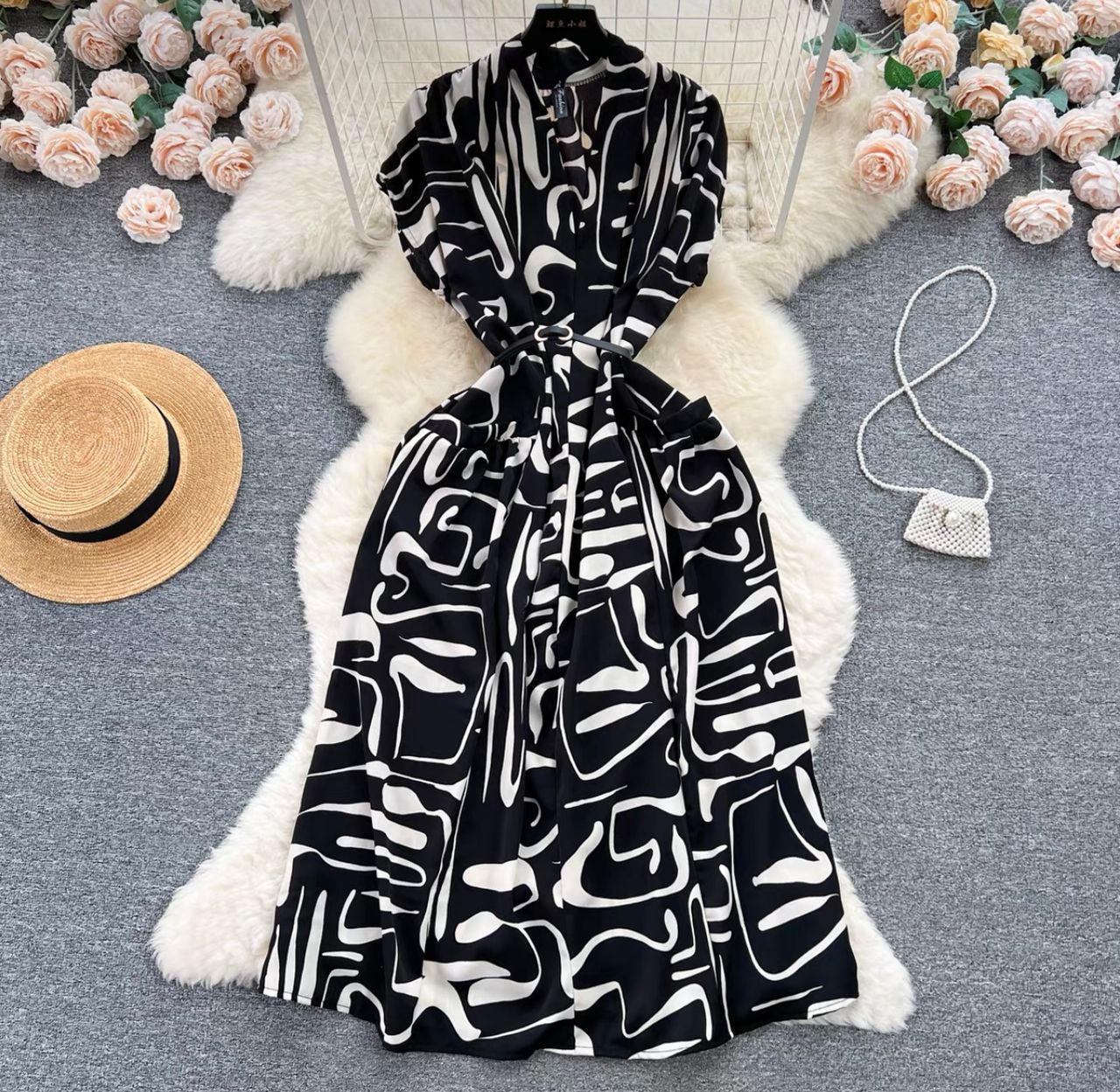 Twin flames print dress & belt CD424 image