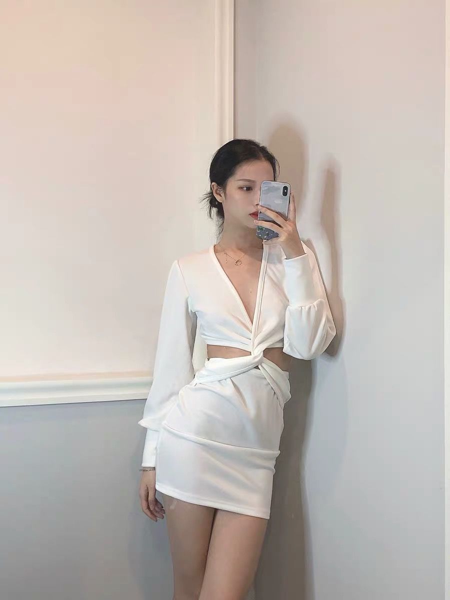 Center of the party cut out bandage dress image