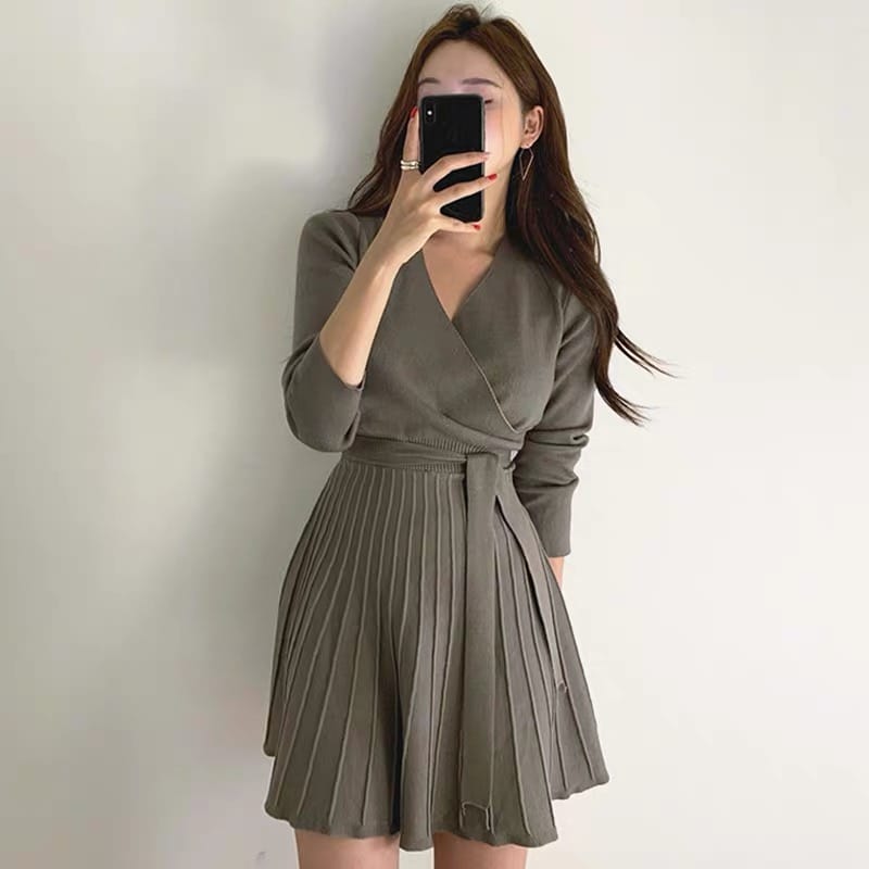 Business handled sweater dress KD101 image