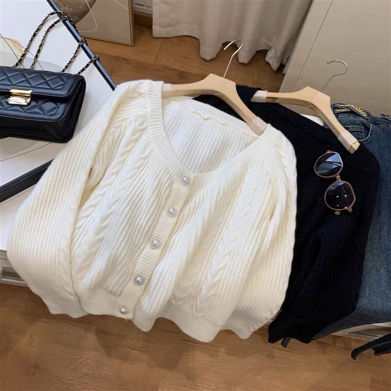 Everyday movement sweat top image