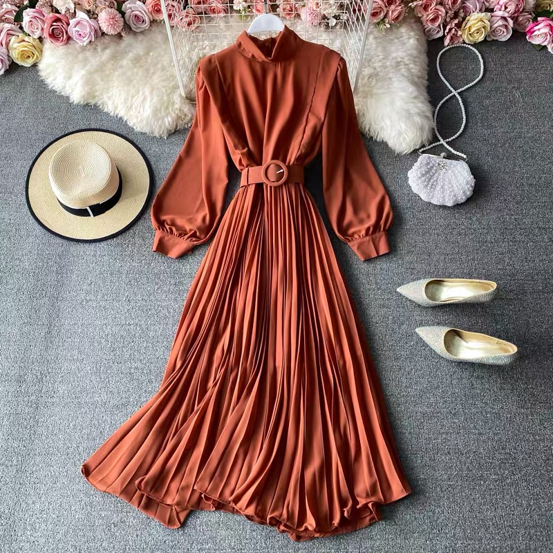 She works hard for the money pleat dress & belt FD4 image