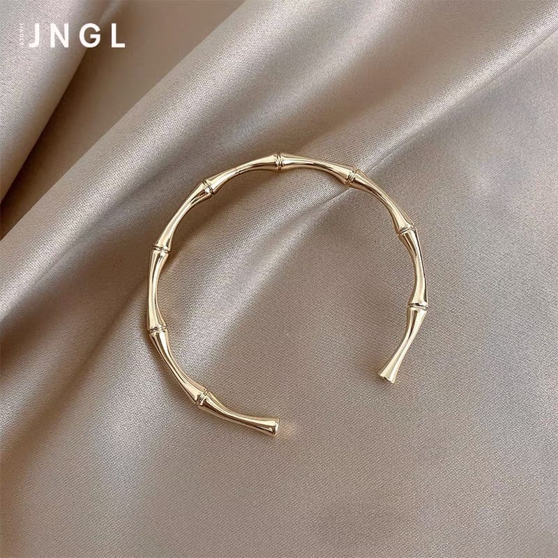 My own attachment bracelet JW142 image