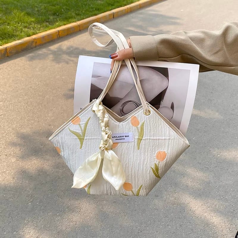 Weekend slay bag image