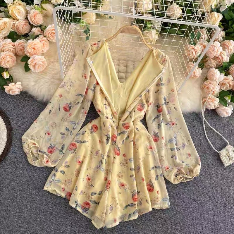 Stay fabulous floral romper JRZZ343 image