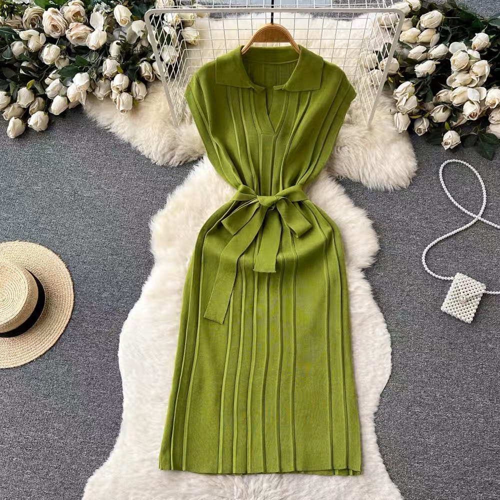 You need to leave him sweat gown KBC47 image