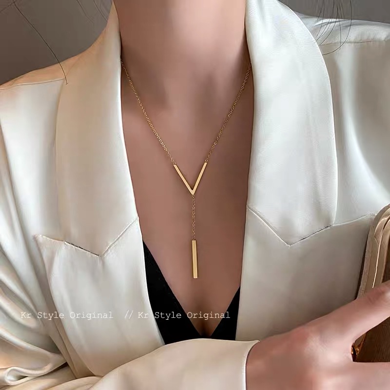 Glistening Olivia v style necklace JW103