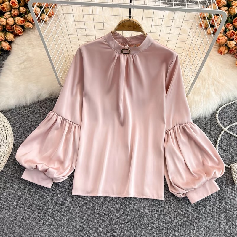 Signing contracts blouse BE124 image