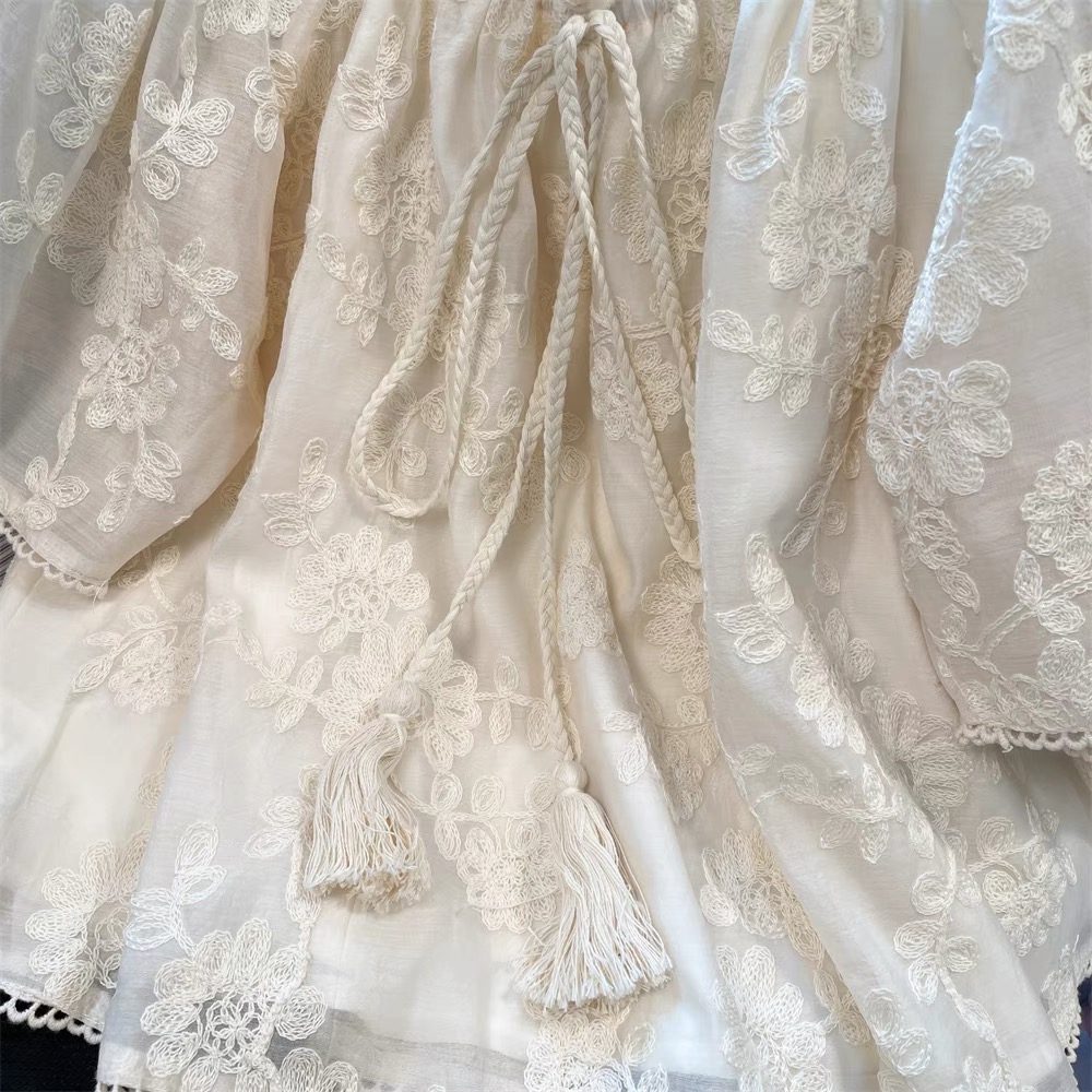 Light as a feather blouse BE132 image