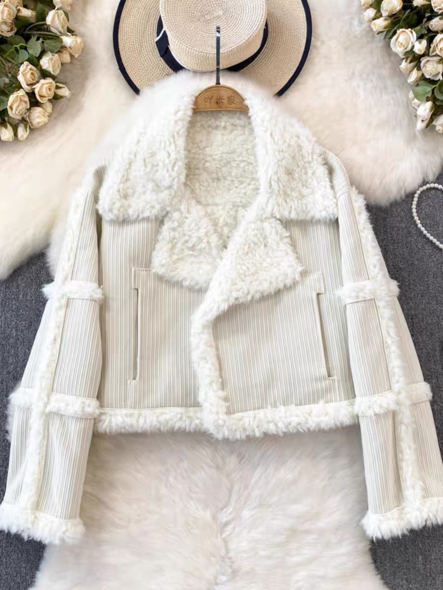 Lost in paris fluffy coat  COA128