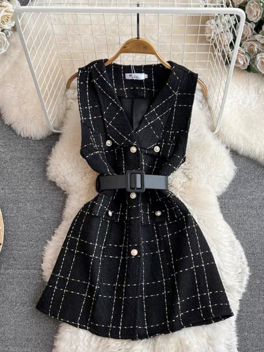Padded landing coat & belt COA121 image
