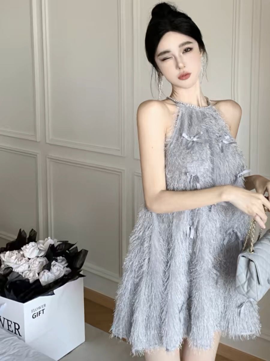 Too distant for stress fur dress CD393 image