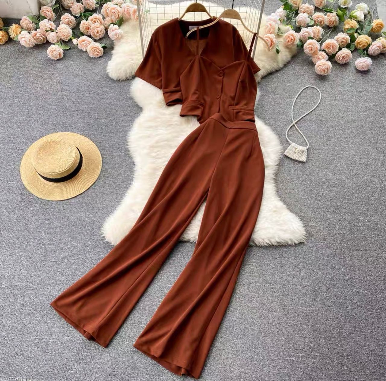 Signing autographs in the VIP set TPZZ512 image