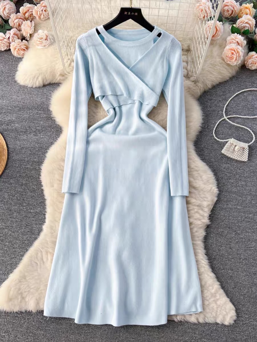 I am that girl knitted dress KD180