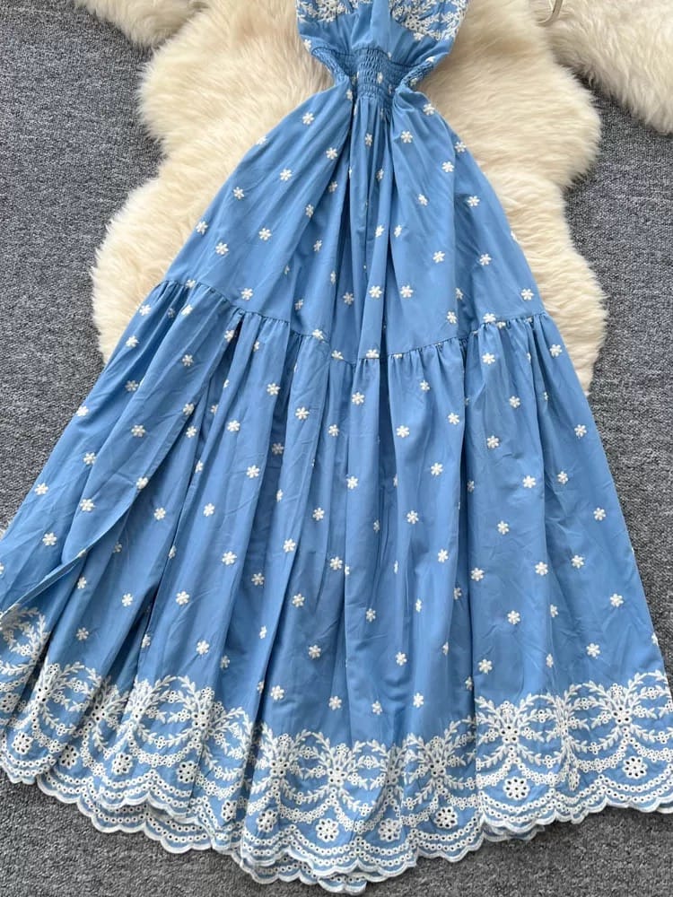 Champagne kisses dress CD617 image