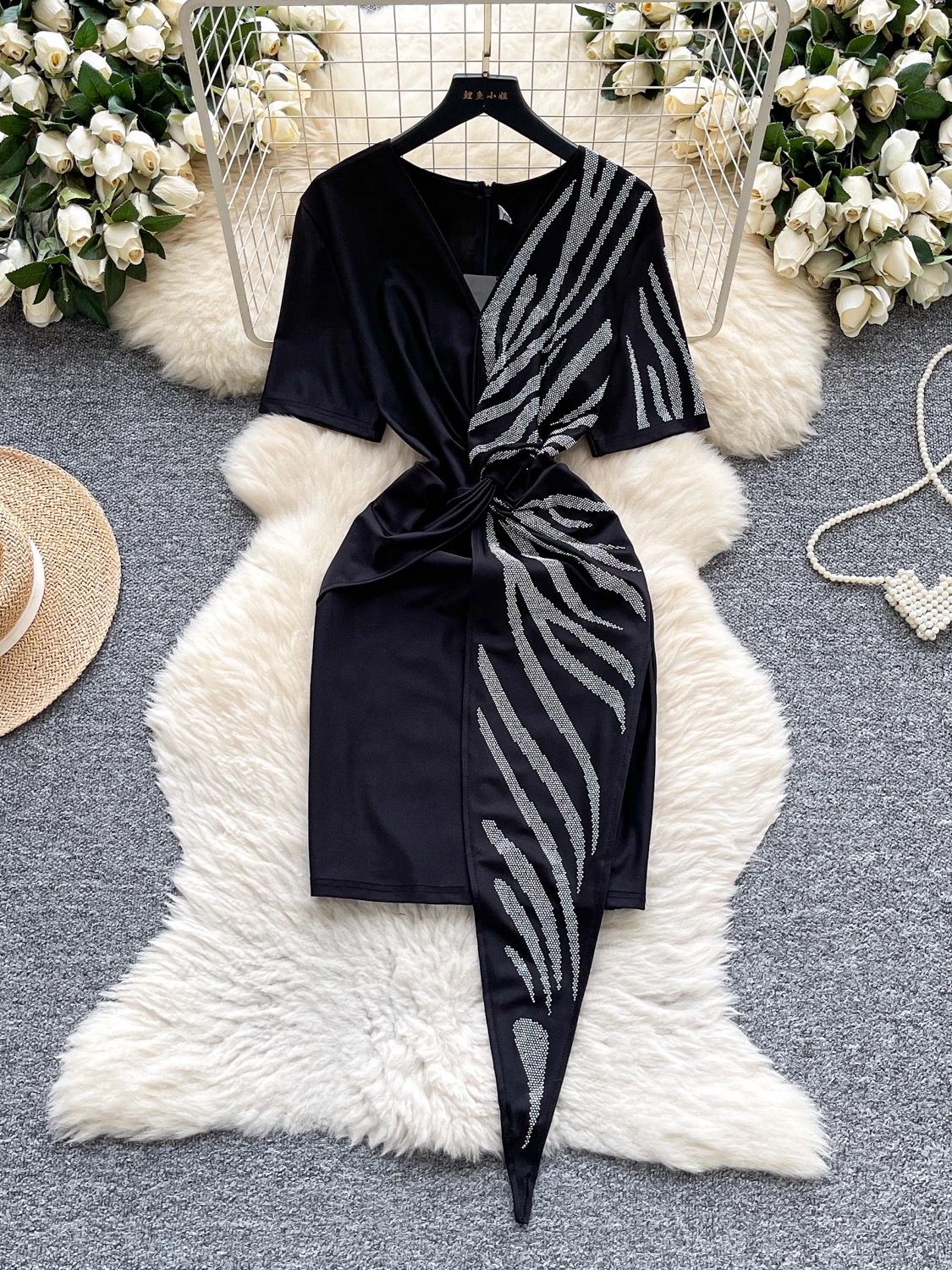 Bold statement dress FBC300 image