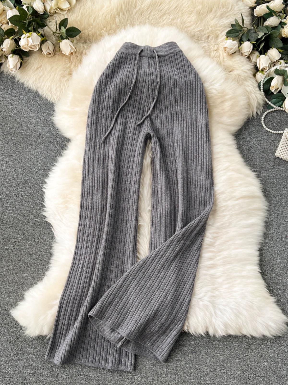 Too chill to care knitted pants CP55 image