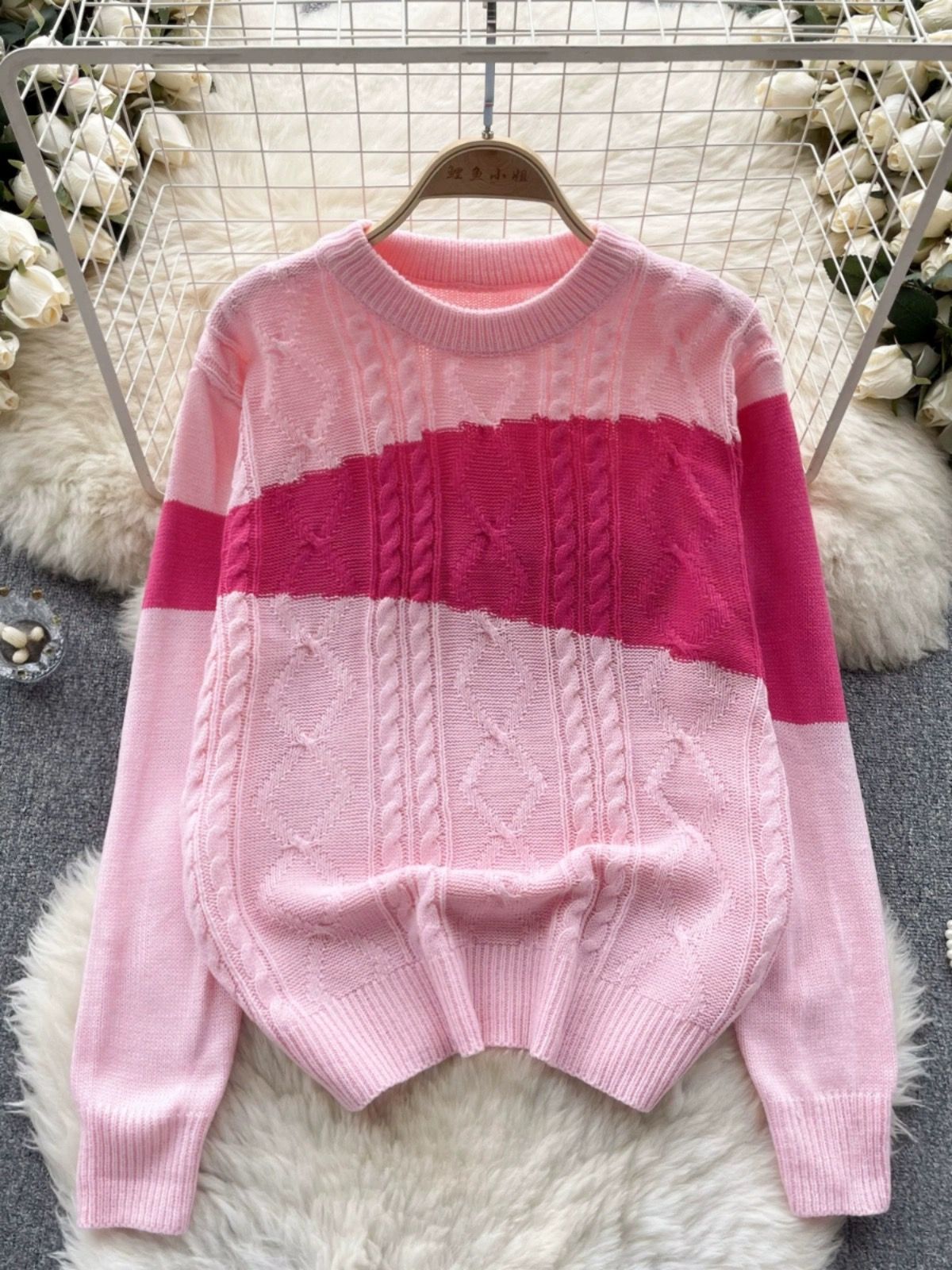 Meet me somewhere sweater KS103 image