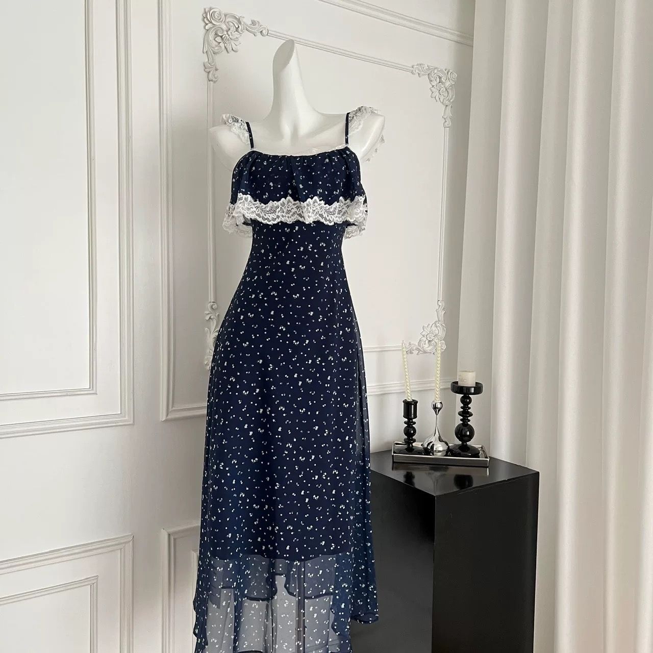 No stopping her dress CD147 image