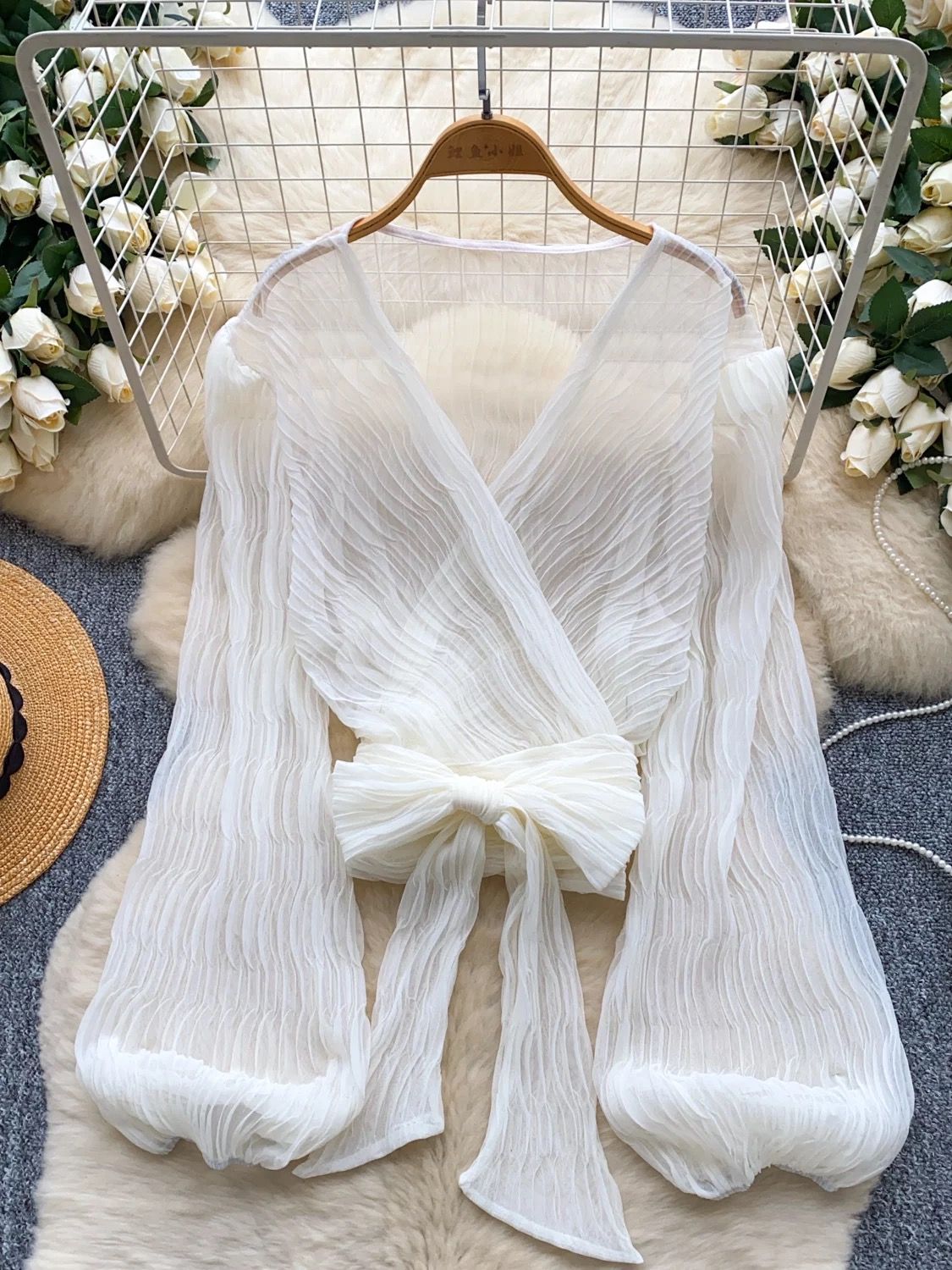 No strings attached top CTO945 image