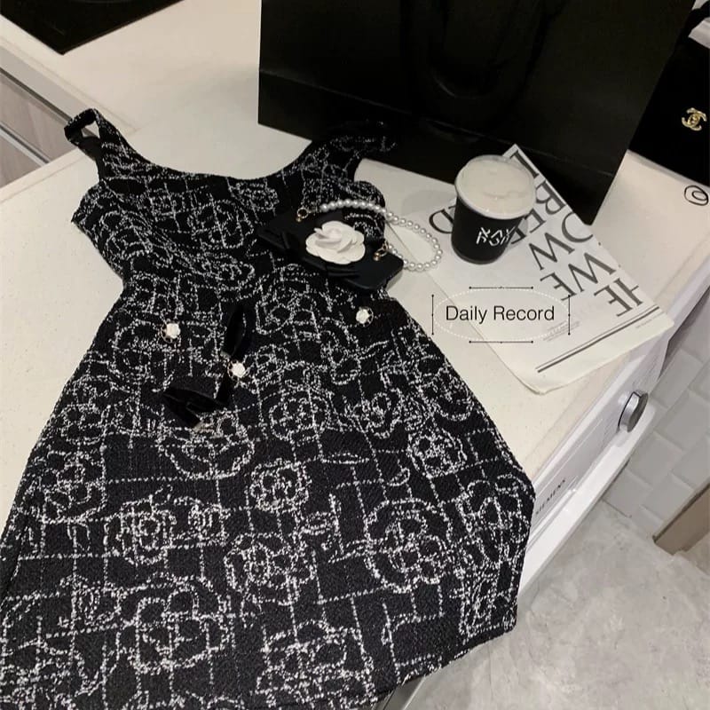 Made to thrive Dress CD915 image