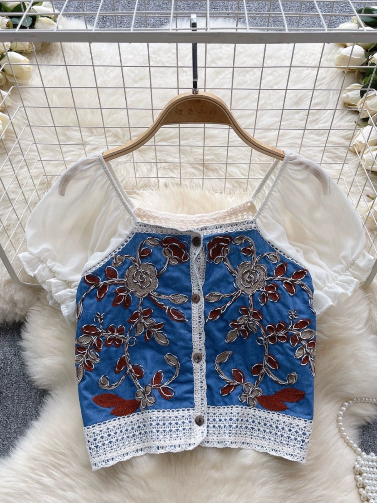 See La vie top KTO149 image