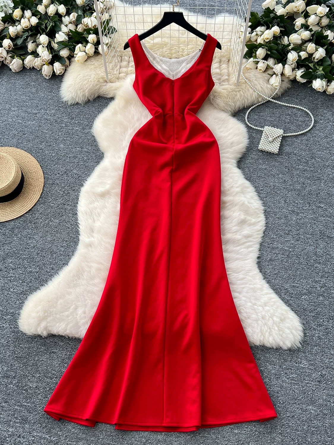Dancing at the party dress EVD257 image