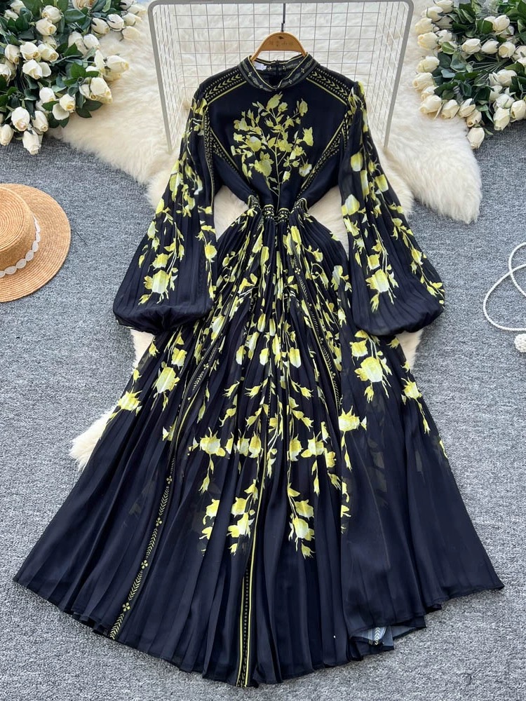 Uncomplicated two tone dress CD247