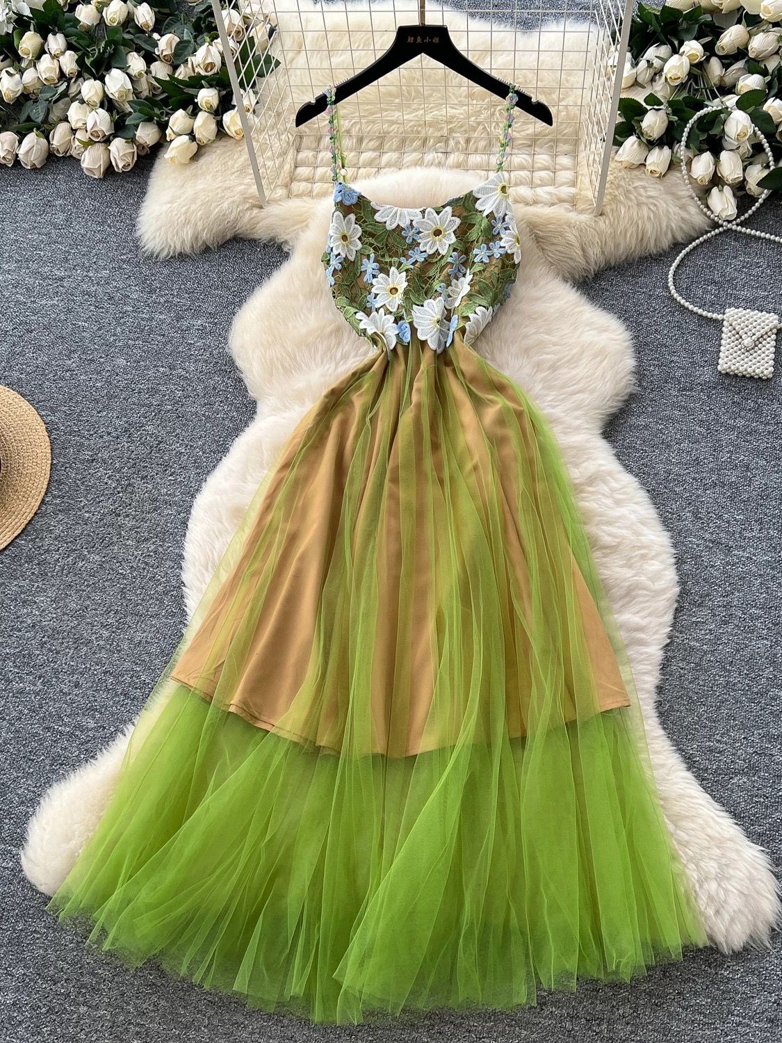 Can’t stay away dress FD536 image