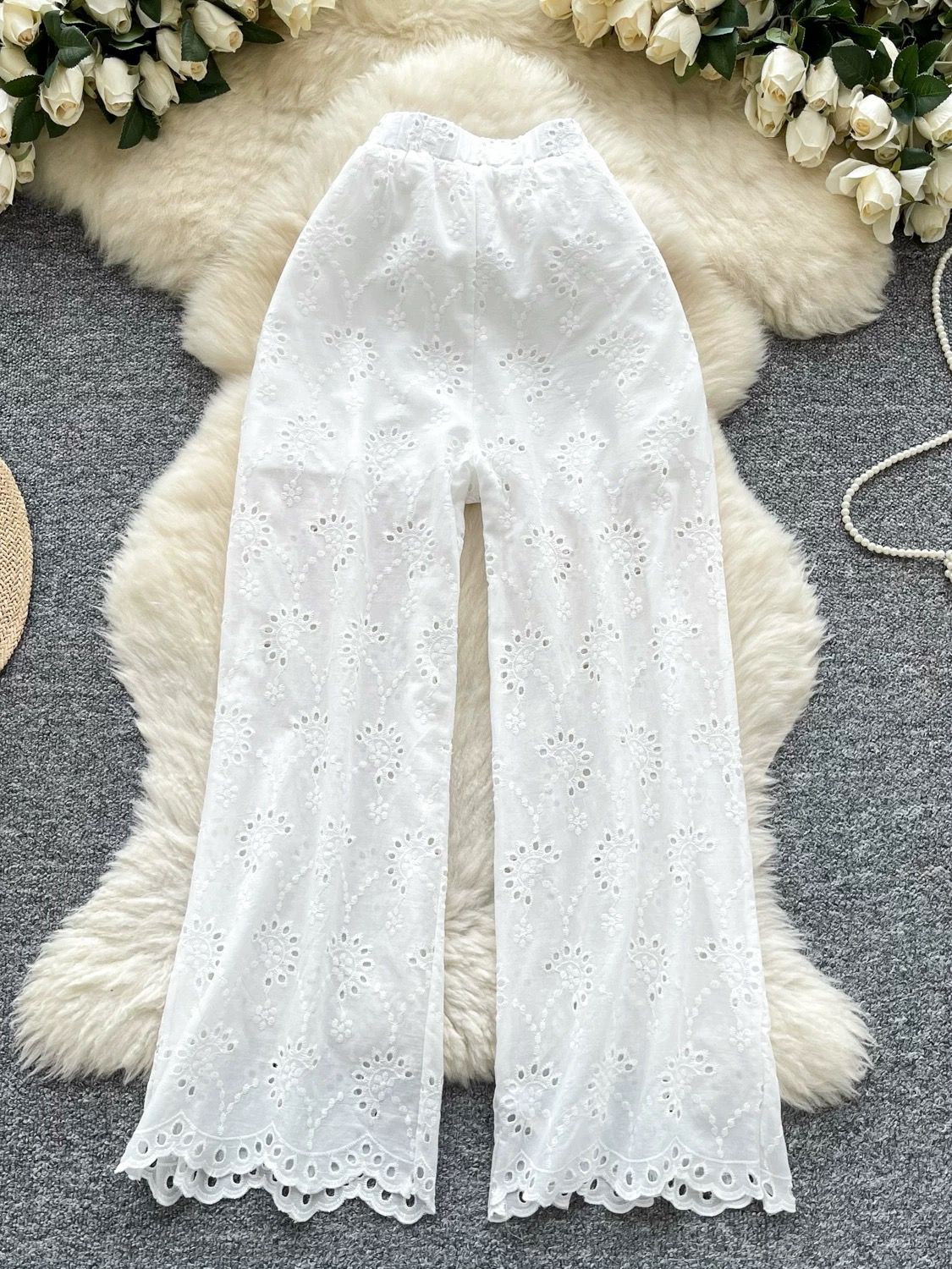 Trust a few lace pants CP95 image