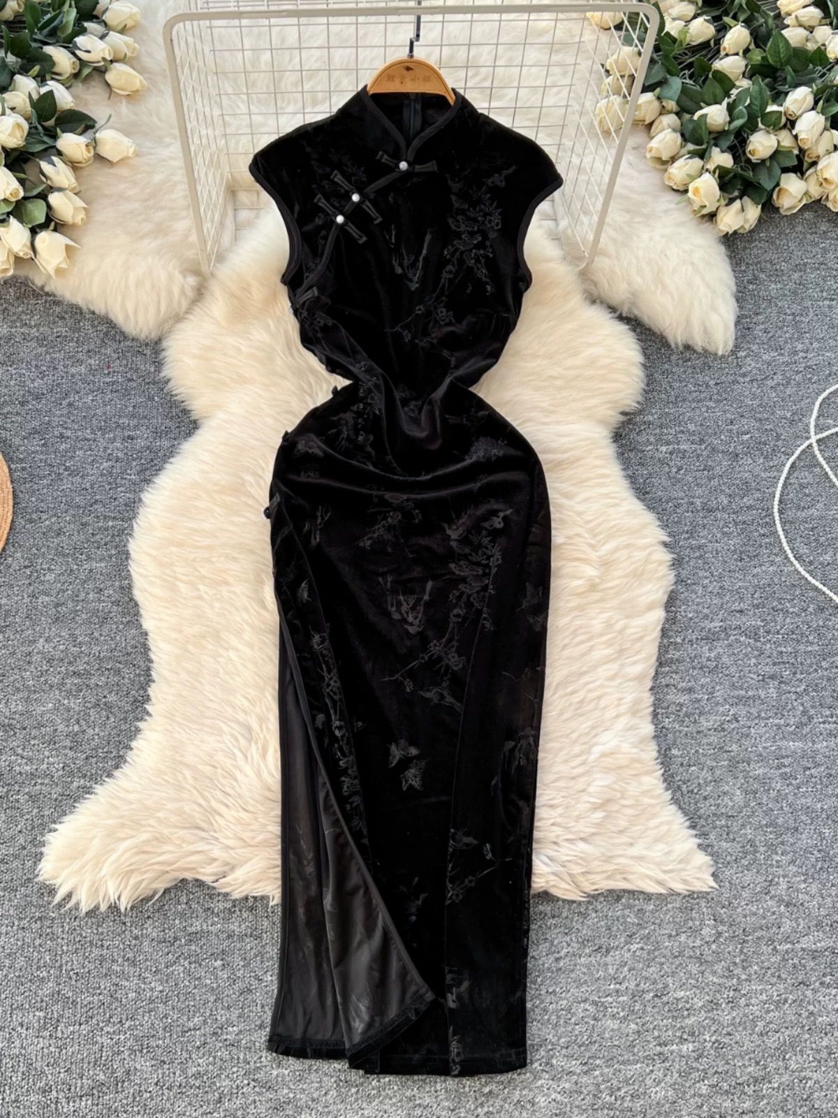 Running errands qipao dress Q235 image