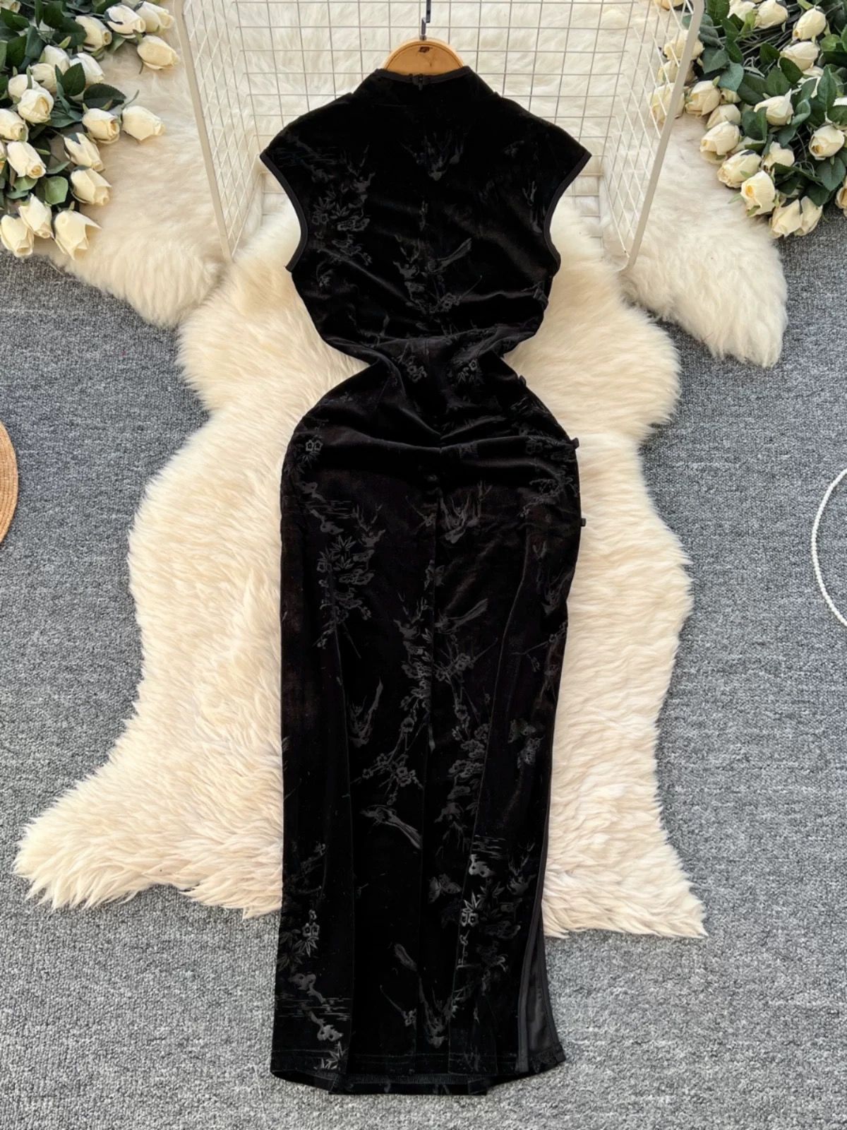 Running errands qipao dress Q235 image