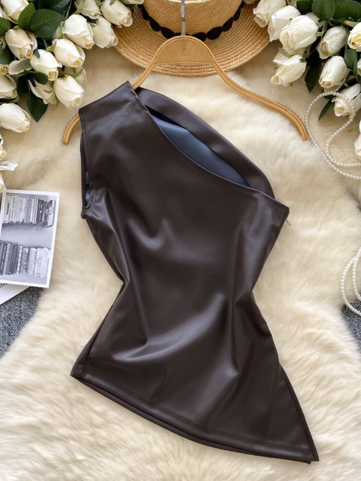 Queen of the palace top CTO776 image