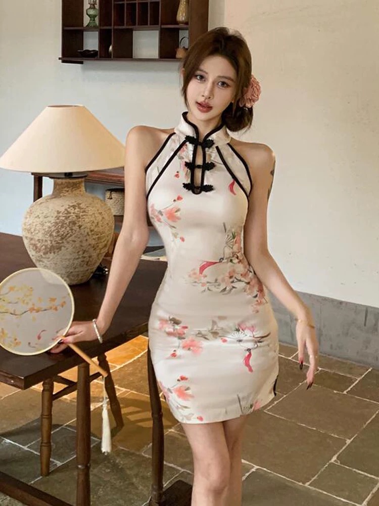 Statuesque body qipao dress Q205 image